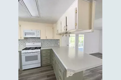385 Galahad #385, North Salt Lake, UT 84054 - Photo 8