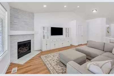 4613 E Bridleway Rd, Eagle Mountain, UT 84005 - Photo 12