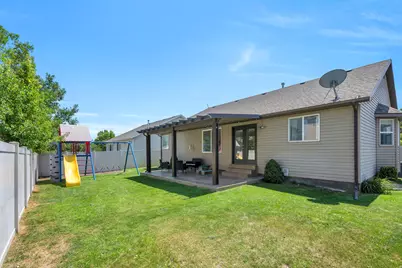 4613 E Bridleway Rd, Eagle Mountain, UT 84005 - Photo 36