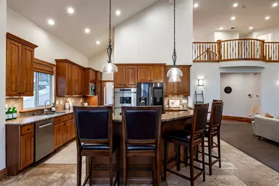 1263 E Wild Maple Ct, Draper, UT 84020 - Photo 12