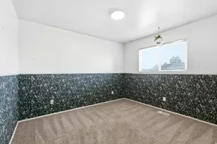 666 W 725 N, Clearfield, UT 84015 - Photo 14