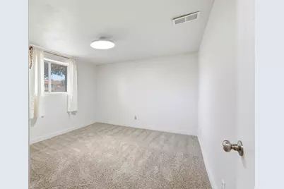 666 W 725 N, Clearfield, UT 84015 - Photo 16