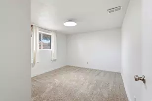 666 W 725 N, Clearfield, UT 84015 - Photo 16