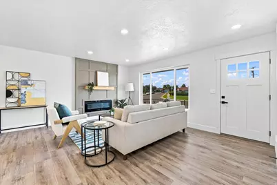 19 E 5878 S, Murray, UT 84107 - Photo 4