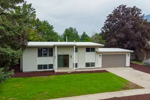 2085 E Castle Hill Ave, Cottonwood Heights, UT 84121 - Photo 20