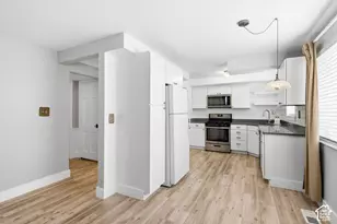 2220 E Murray Holladay Rd S, Holladay, UT 84117 - Photo 4