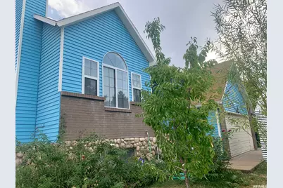 5767 W Dale Amour Dr, Kearns, UT 84118 - Photo 2