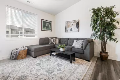 1454 N 3830 W #302, Lehi, UT 84048 - Photo 4