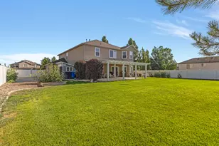 6863 W Breeanne Pl, Herriman, UT 84096 - Photo 28