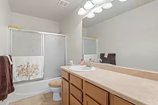 6863 W Breeanne Pl, Herriman, UT 84096 - Photo 20