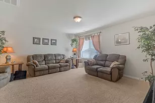 6863 W Breeanne Pl, Herriman, UT 84096 - Photo 16