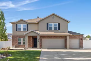 6863 W Breeanne Pl, Herriman, UT 84096 - Photo 2