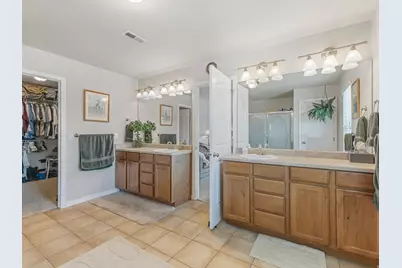 6863 W Breeanne Pl, Herriman, UT 84096 - Photo 14