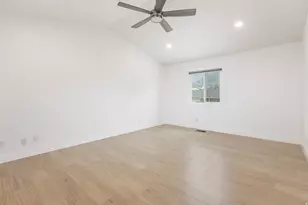 11906 S Woodridge Rd, Sandy, UT 84094 - Photo 20