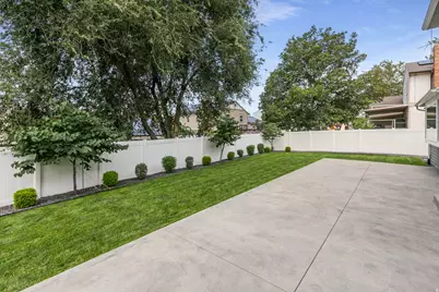 11906 S Woodridge Rd, Sandy, UT 84094 - Photo 32