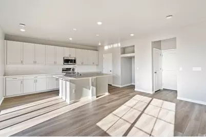 7067 N Obsidian Way, Eagle Mountain, UT 84005 - Photo 6
