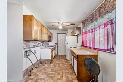 3079 S 2910 W, West Valley, UT 84119 - Photo 4