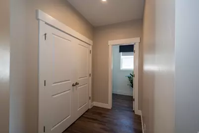3044 S Edgewater Ln W, Syracuse, UT 84075 - Photo 6