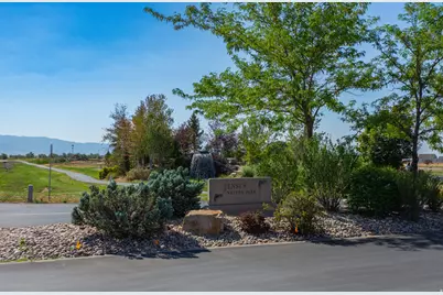 3044 S Edgewater Ln W, Syracuse, UT 84075 - Photo 36