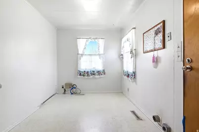 1350 W 1000 N, Salt Lake City, UT 84116 - Photo 12