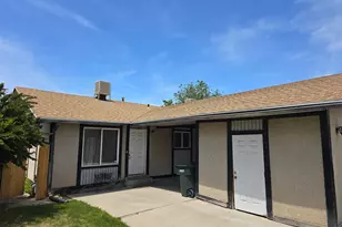 2384 S Derby St, West Valley, UT 84119 - Photo 4