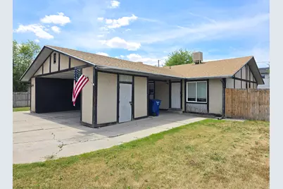 2384 S Derby St, West Valley, UT 84119 - Photo 2