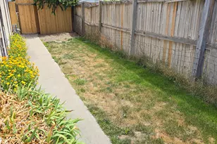 2384 S Derby St, West Valley, UT 84119 - Photo 8
