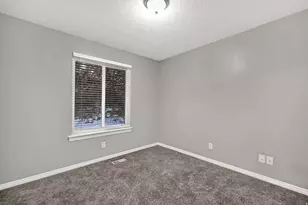 563 N 2430 W, Provo, UT 84601 - Photo 16