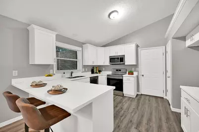 563 N 2430 W, Provo, UT 84601 - Photo 8