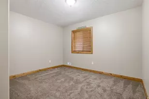 1337 E 4325 S, Salt Lake City, UT 84124 - Photo 38