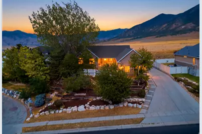 99 S Benchview Dr, Tooele, UT 84074 - Photo 2