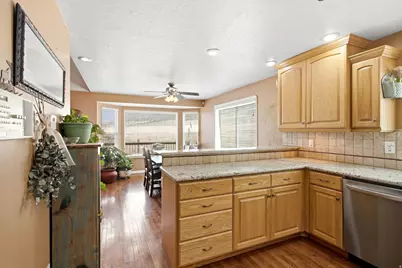 99 S Benchview Dr, Tooele, UT 84074 - Photo 14