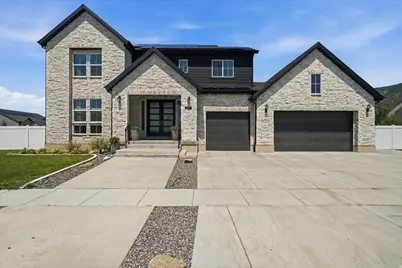 454 W 1025 S, Farmington, UT 84025 - Photo 1