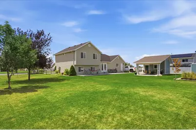 2902 W 2495 S, Syracuse, UT 84075 - Photo 28
