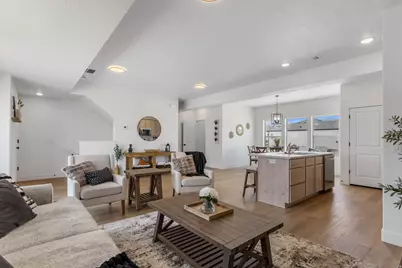 640 W Caroles Way #6, Tooele, UT 84074 - Photo 6