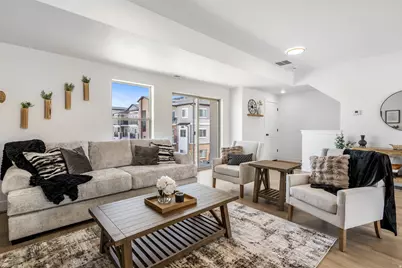 640 W Caroles Way #6, Tooele, UT 84074 - Photo 6