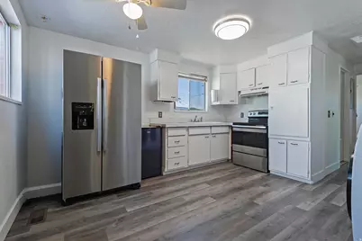 542 W 5225 S, Washington Terrace, UT 84405 - Photo 8