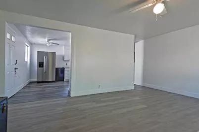 542 W 5225 S, Washington Terrace, UT 84405 - Photo 6