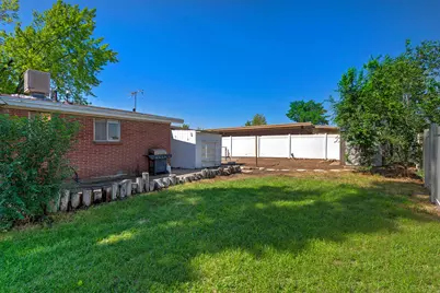 542 W 5225 S, Washington Terrace, UT 84405 - Photo 14
