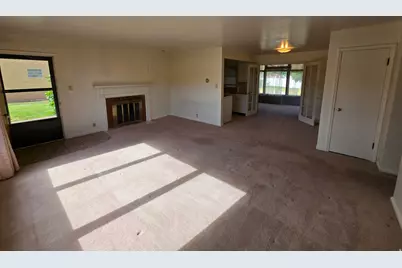 5339 S 2000 W, Roy, UT 84067 - Photo 6