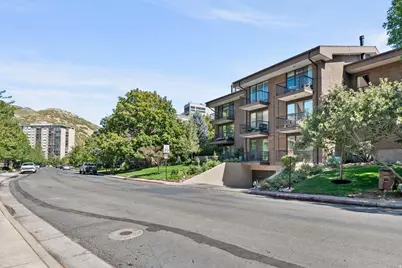 939 S Donner Way #307, Salt Lake City, UT 84108 - Photo 2