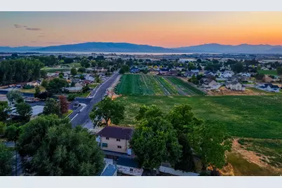 374 W Lakeview Rd S, Lindon, UT 84042 - Photo 38