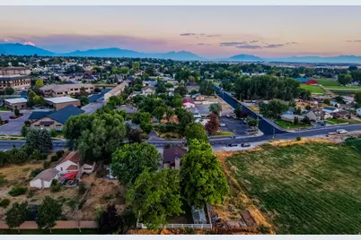 374 W Lakeview Rd S, Lindon, UT 84042 - Photo 44
