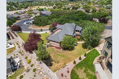 3150 E 25 S, Layton, UT 84040 - Photo 56