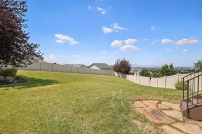 3150 E 25 S, Layton, UT 84040 - Photo 12