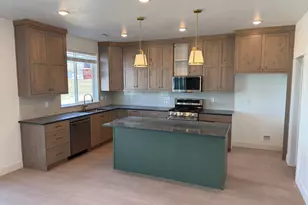 261 W 550 N, Smithfield, UT 84335 - Photo 2