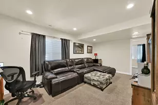 4554 S Basin Ridge Ct, West Valley, UT 84128 - Photo 20