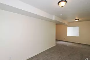 59 W Dewar Grove Ln, Salt Lake City, UT 84115 - Photo 30