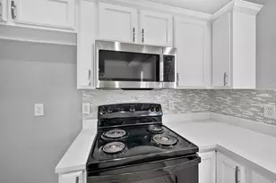 5782 S Stone Flower Way W, Salt Lake City, UT 84118 - Photo 10