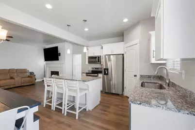 8645 N Cypress Aly, Eagle Mountain, UT 84005 - Photo 10